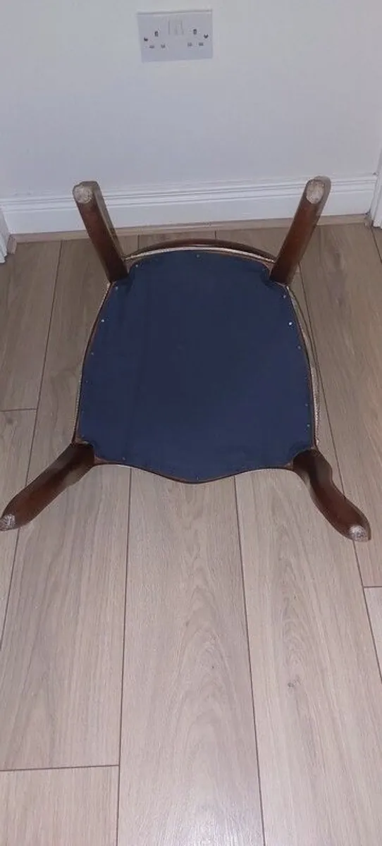 Victorian Walnut Ballon-Back Chair - Image 4