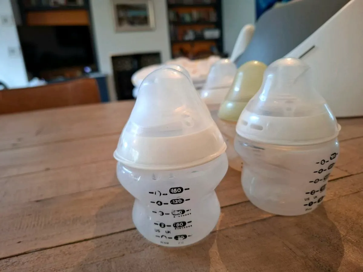 Glass tommee tippee bottles - Image 4