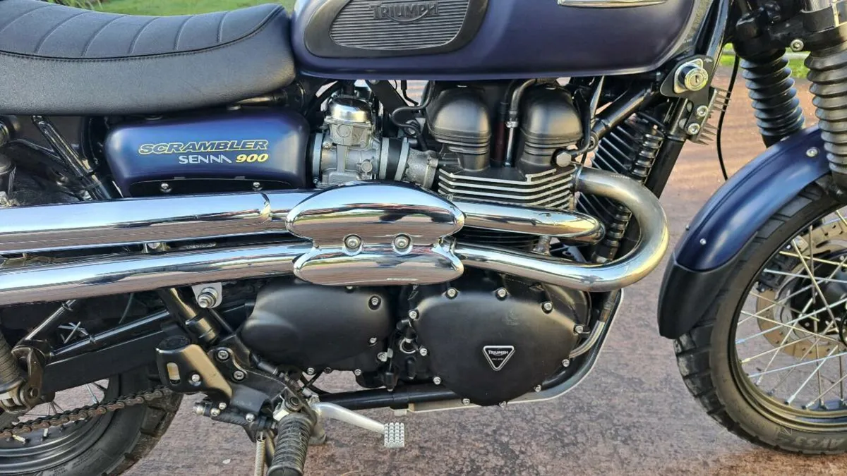 Triumph Bonneville 900 - Image 3