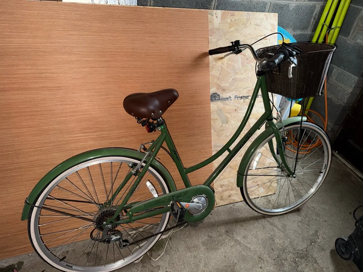 Ammaco Classic Ladies Vintage Bike - Image 1