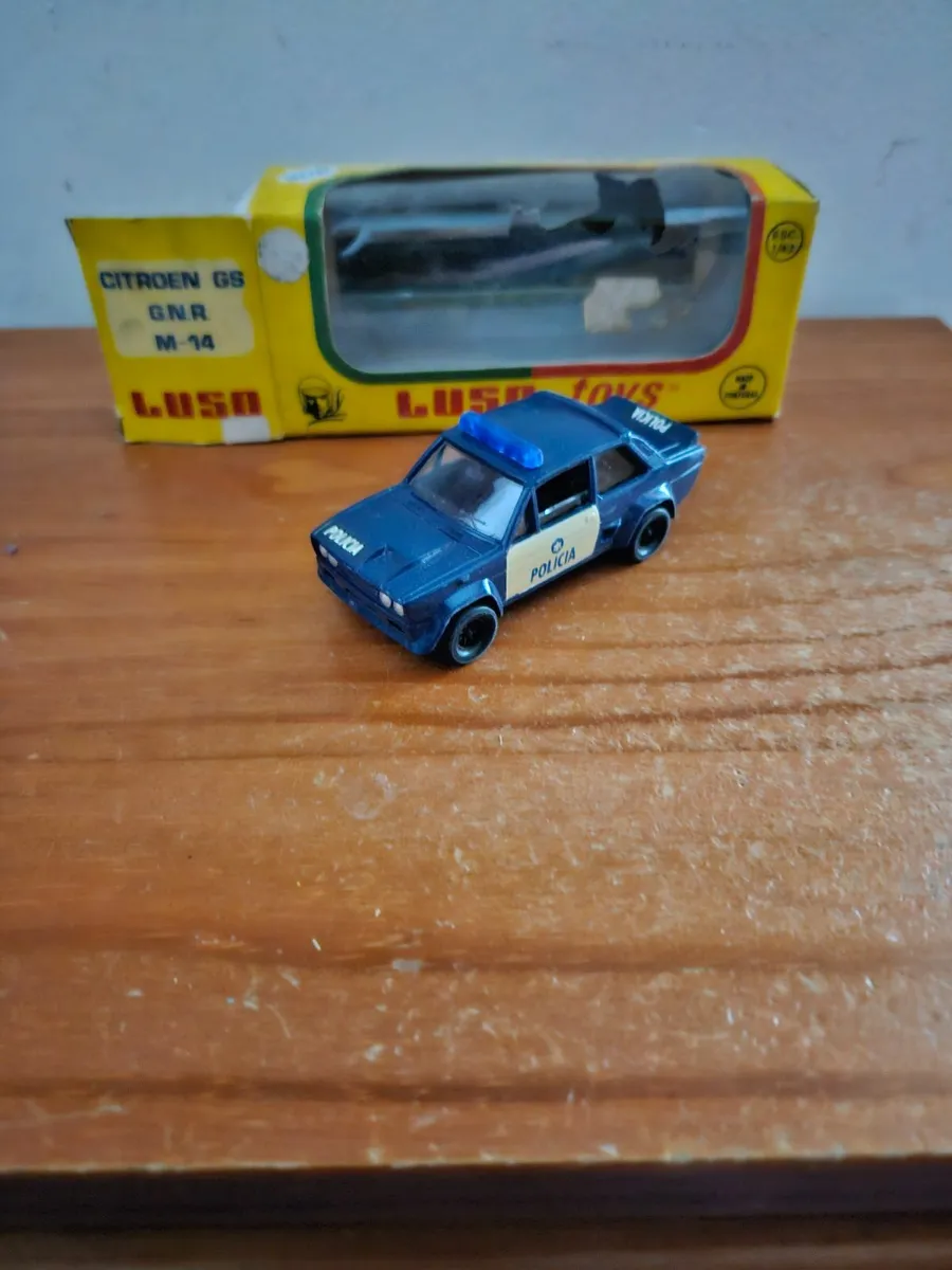 Corgi LUSO Fiat Police Car - Image 1