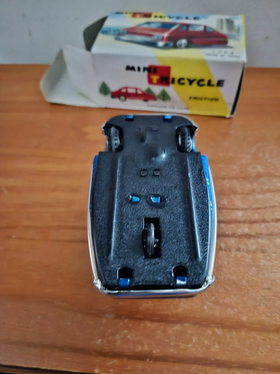 Tinplate Car - Image 4