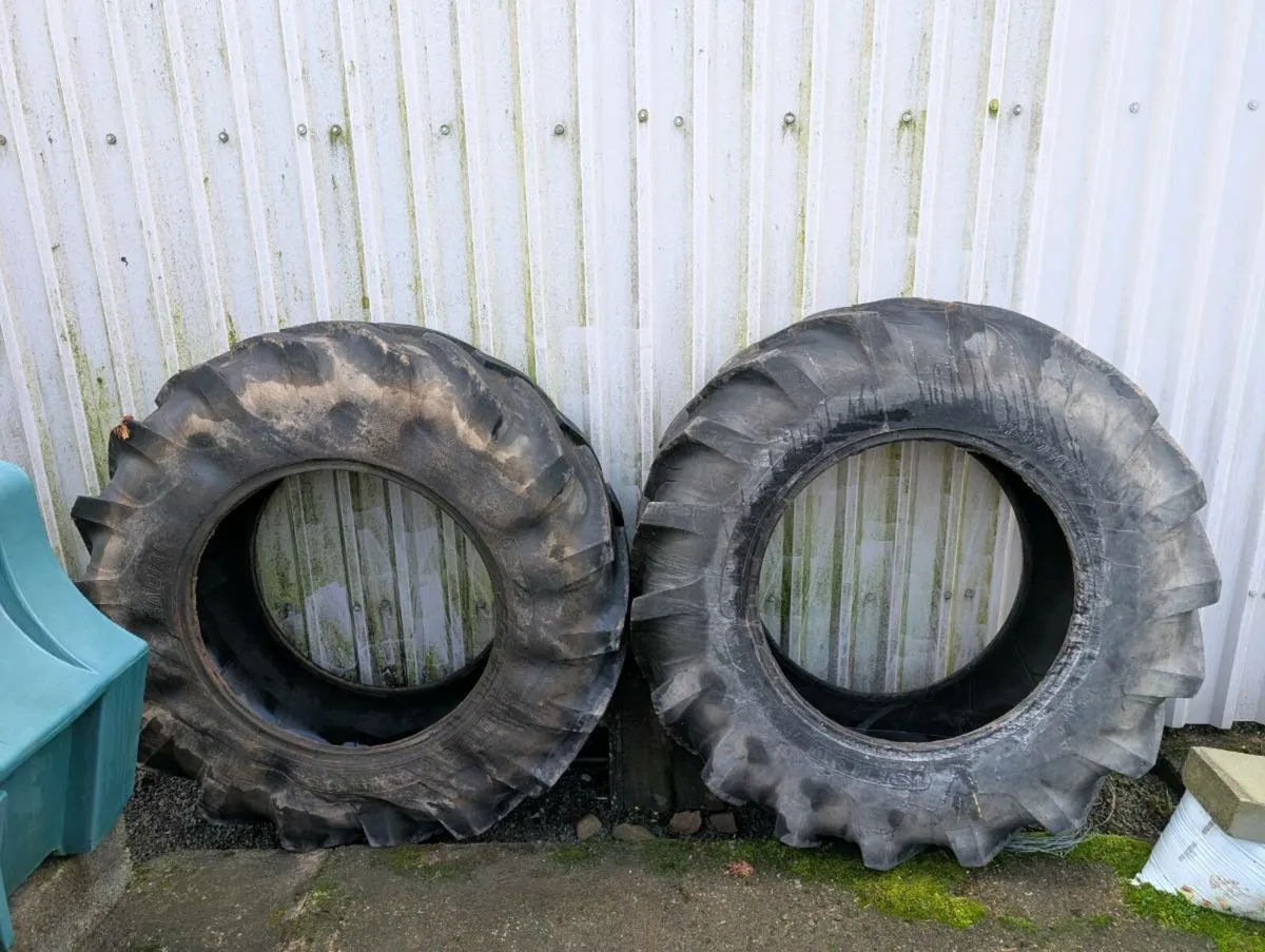 2x 16.9 R30 tyres & Tubes - Image 2