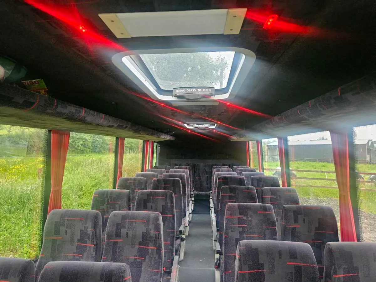 Bus - Image 2
