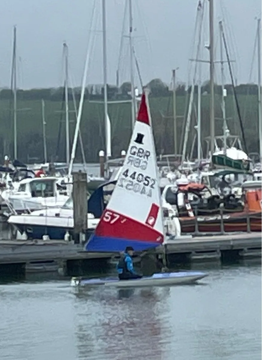 Topper sailing dingy - Image 1