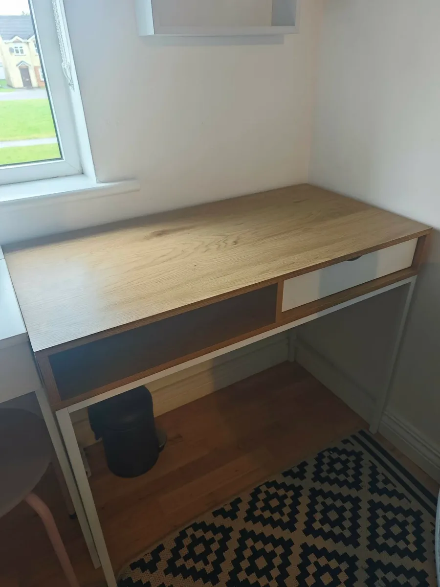 Desk - Image 1