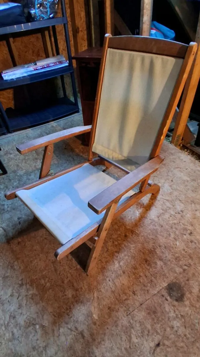 Timber & Canvas Folding Garden / Deck Chair - Image 1