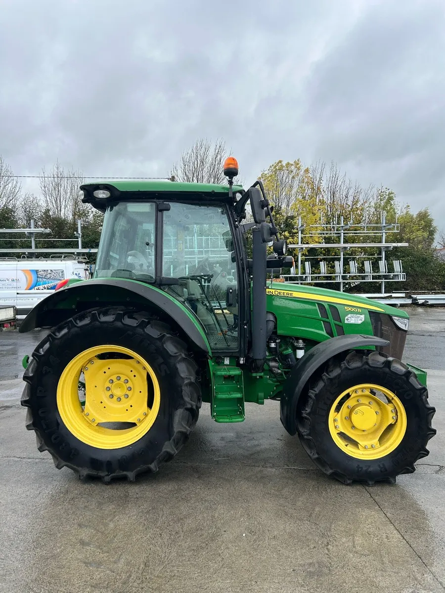 John Deere 5100R - Image 4