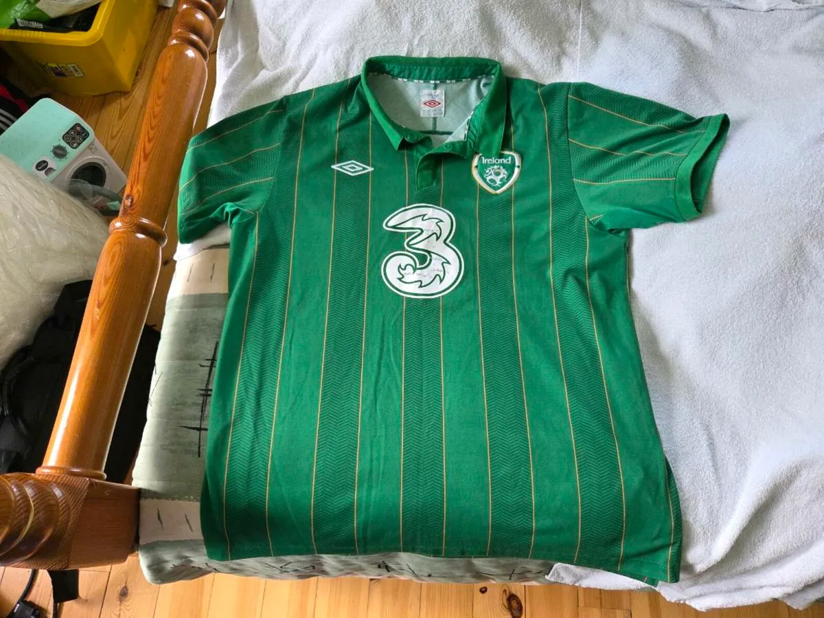 Ireland Football Home Jersey 2011 to 2012 Irish XL - Image 1