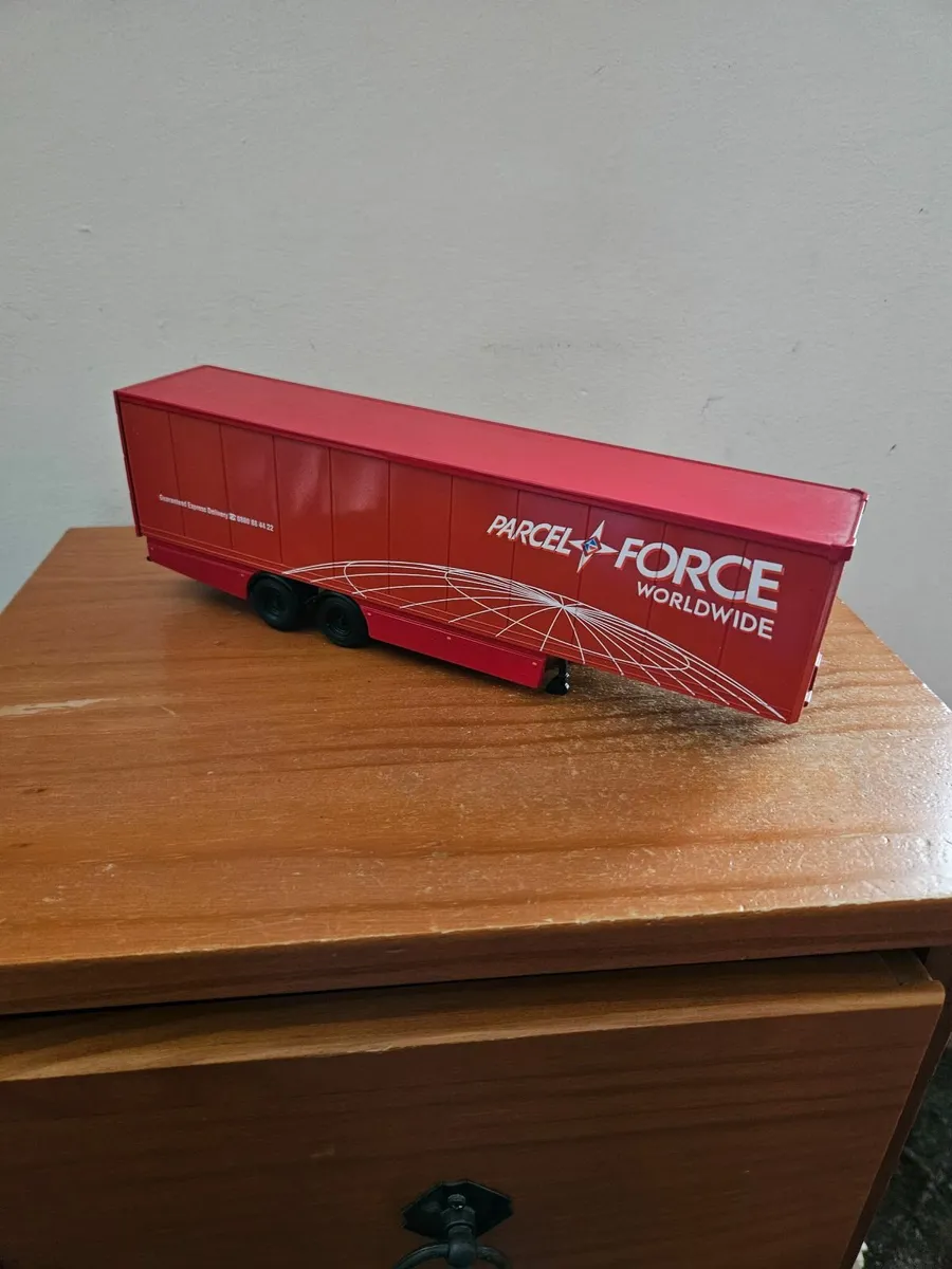 Corgi Trailer - Image 1