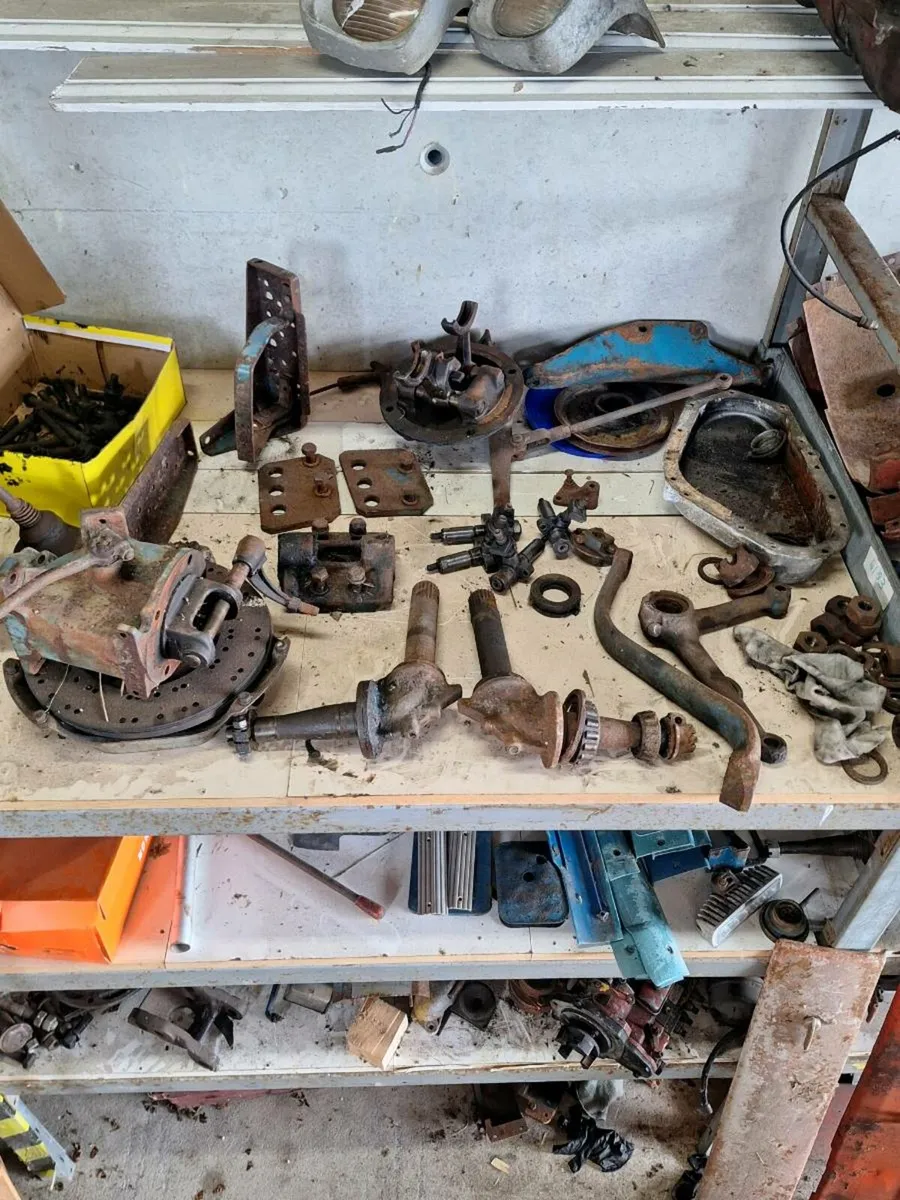 Fordson  dexta,major parts - Image 1