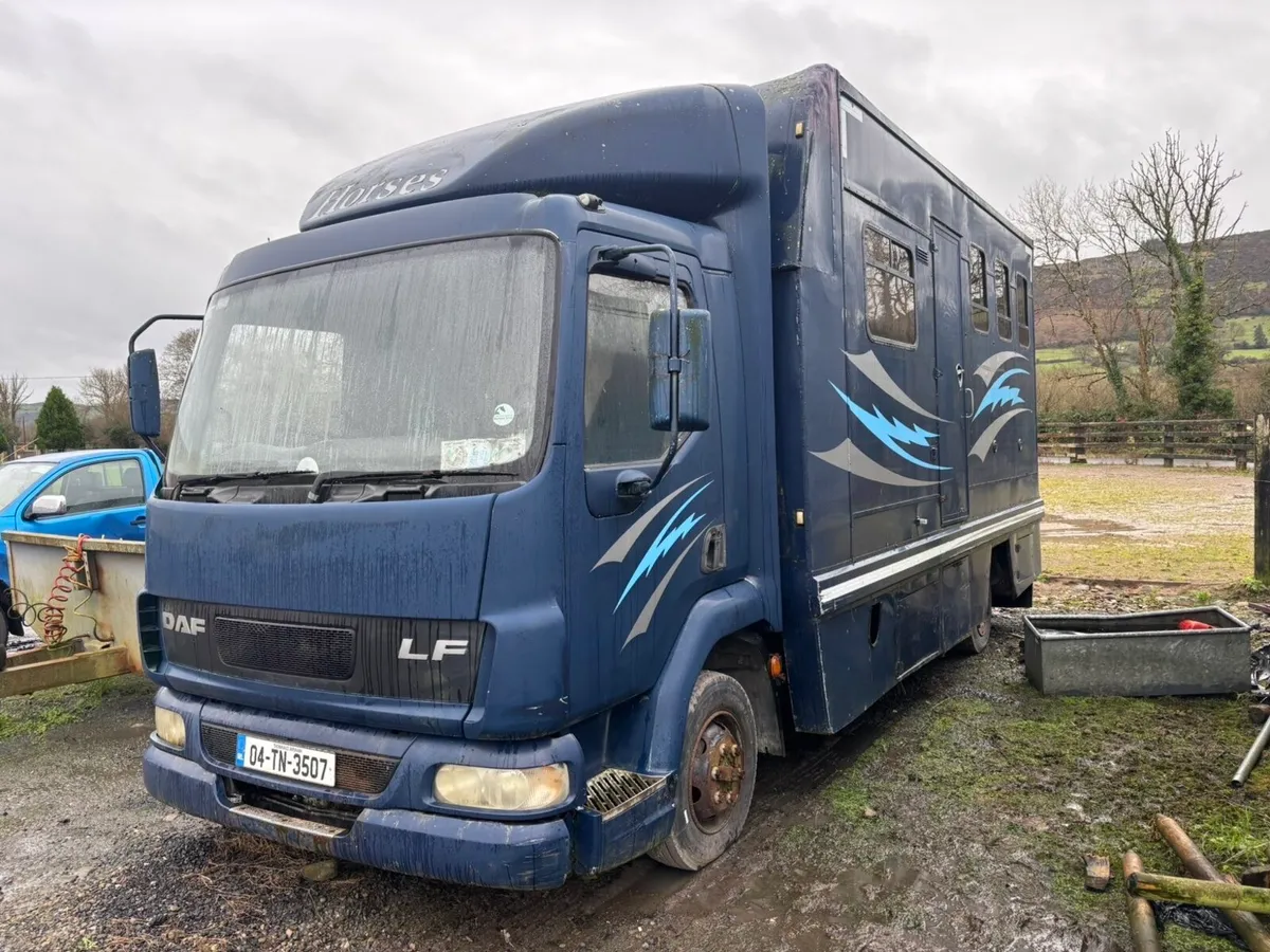 Horse truck,Lorry - Image 1