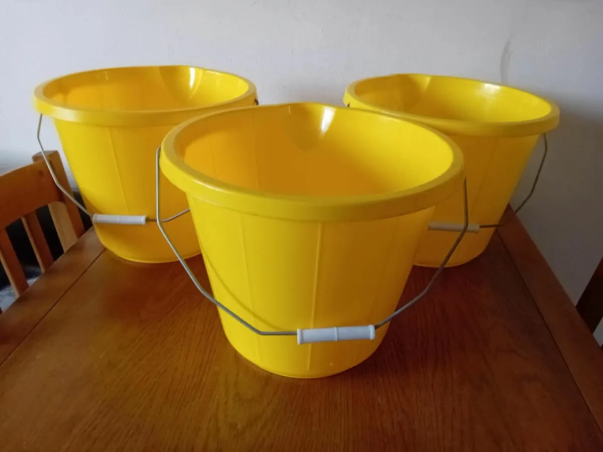 Buckets - Image 3