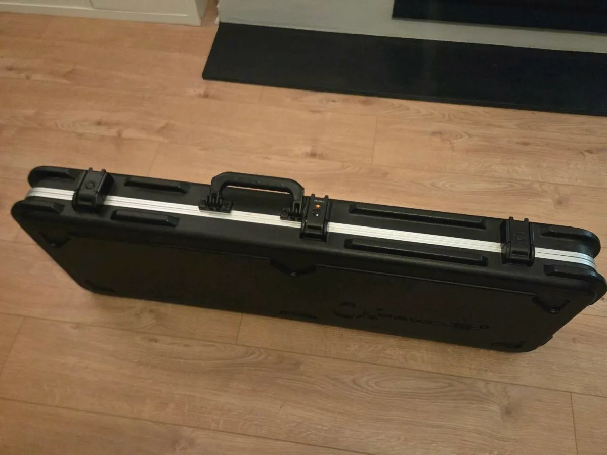 Charvel SKB Molded Hard Case - Image 3
