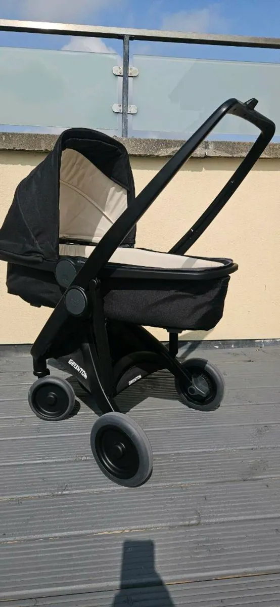 Pram, baby Bouncer, baby crib All like New 300€ - Image 1