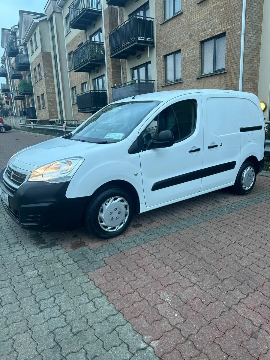 Peugeot Partner 2017 - Image 1
