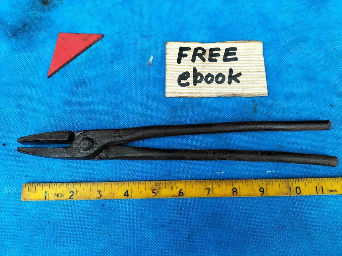 Blacksmiths 12" Flat Tongs - Image 1