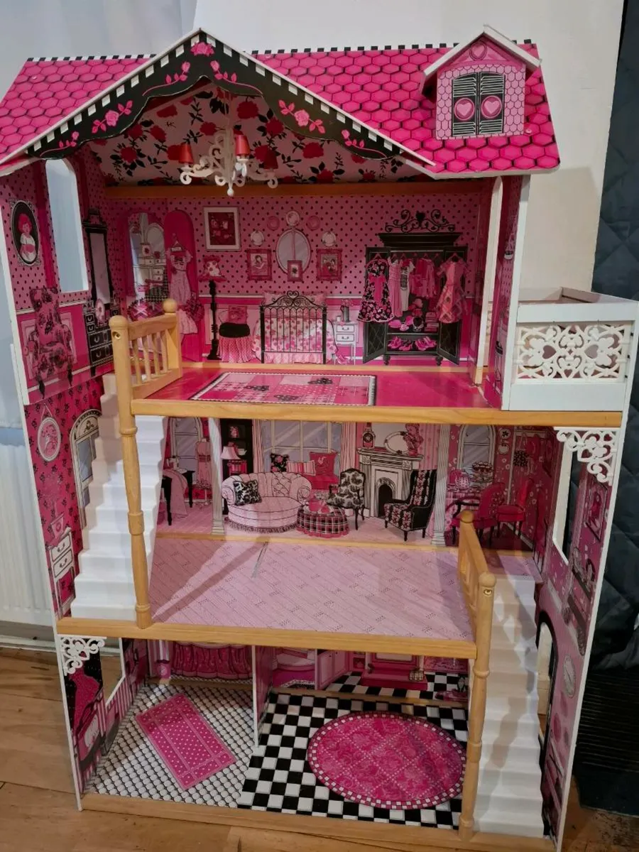 Dollhouse