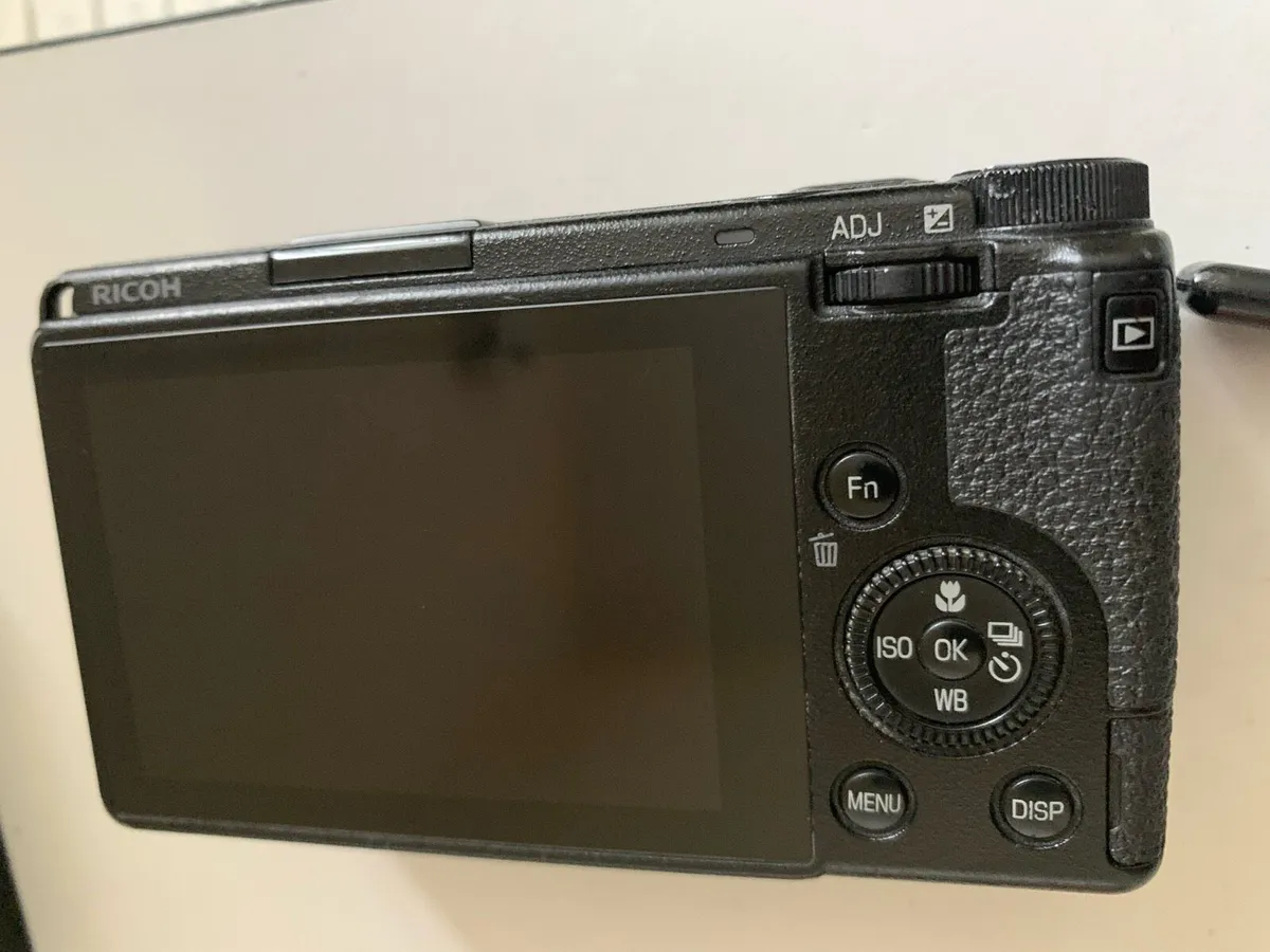 Ricoh GR III Camera - Image 4