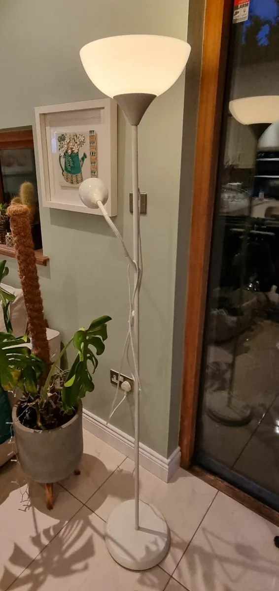 White floor lamp - Image 3