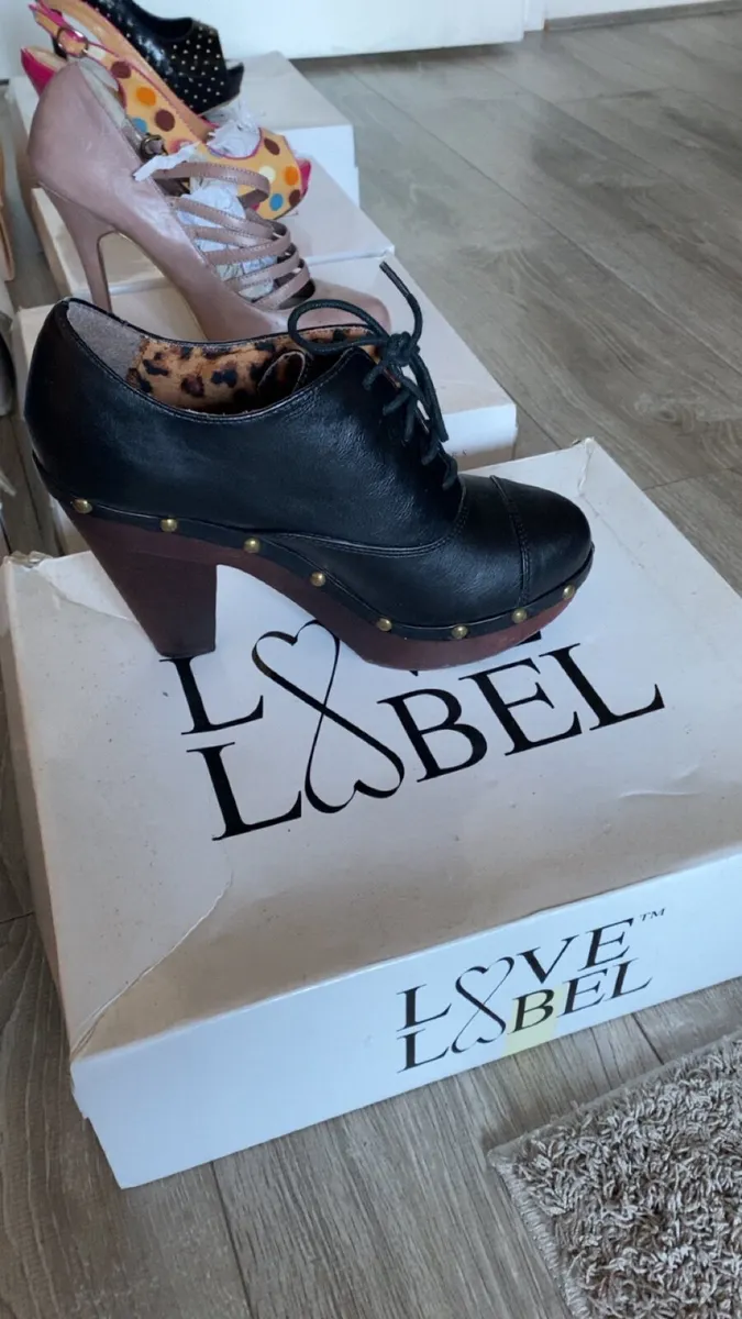 Shoes job lot - Image 1