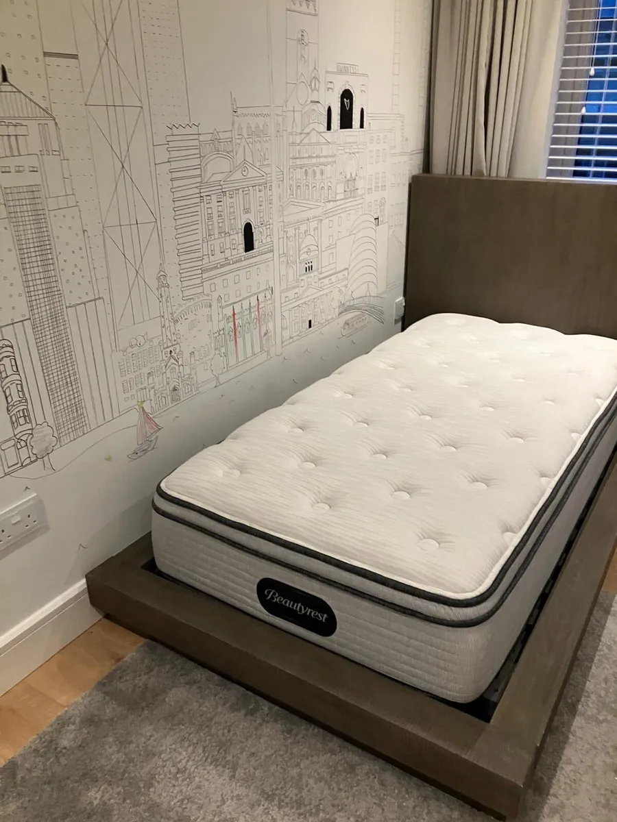 Single bed & mattress - Image 3