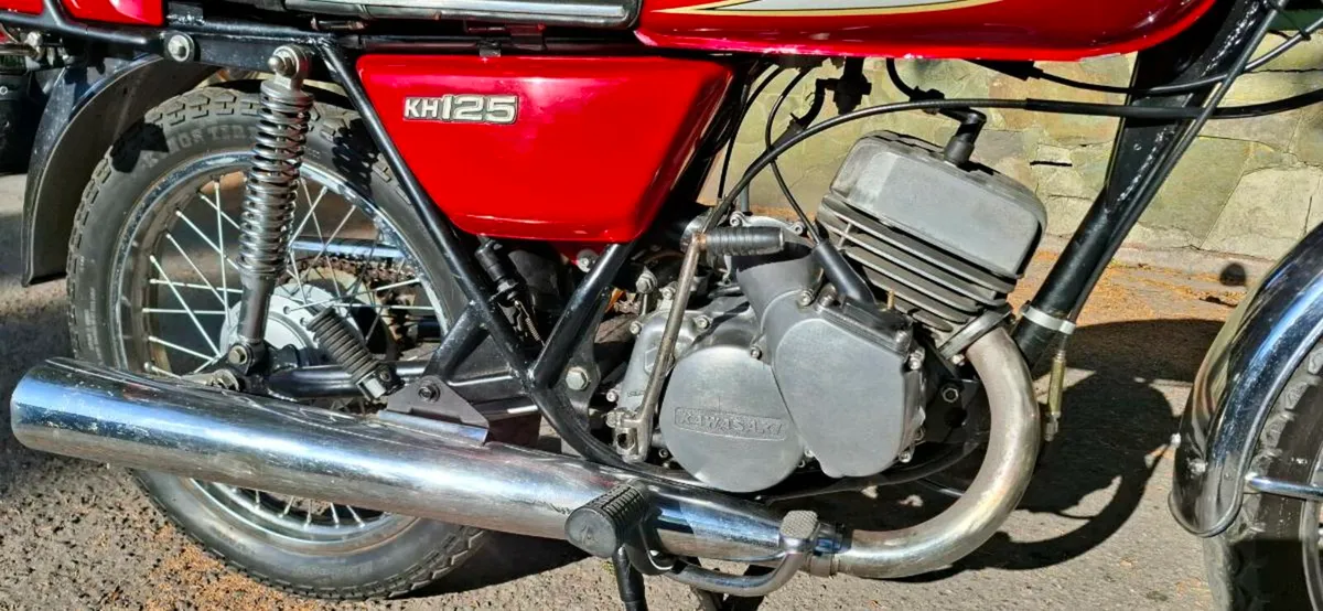 1978 Kawasaki KH 125 A - Image 4