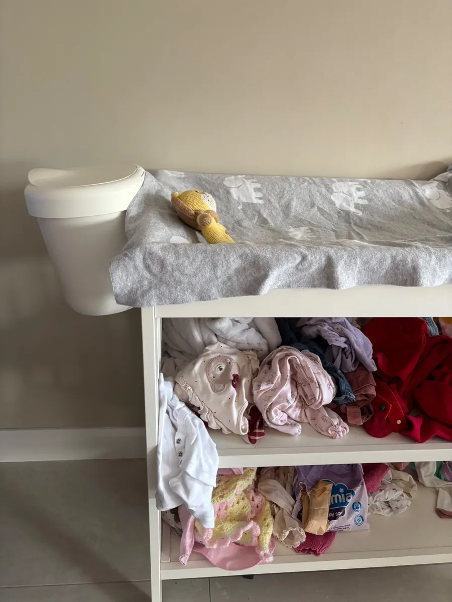 Gulliver changing unit - Image 2