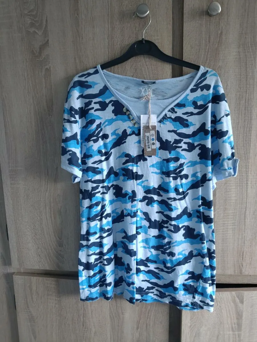 Camouflage style t shirt size s  m - Image 1