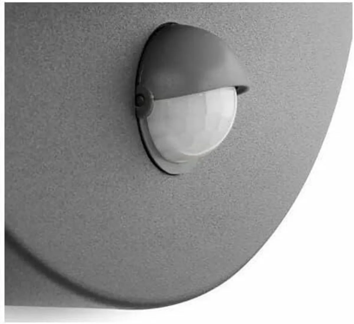 June Outdoor Wall Light IP44 Weather-Resistant - Image 3