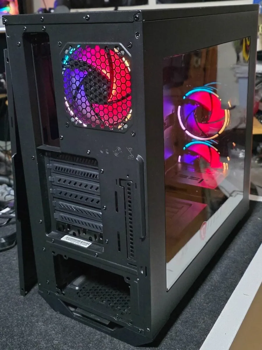 MasterBox 5 MSI Edition With Halo RGB Fans PC Case - Image 2