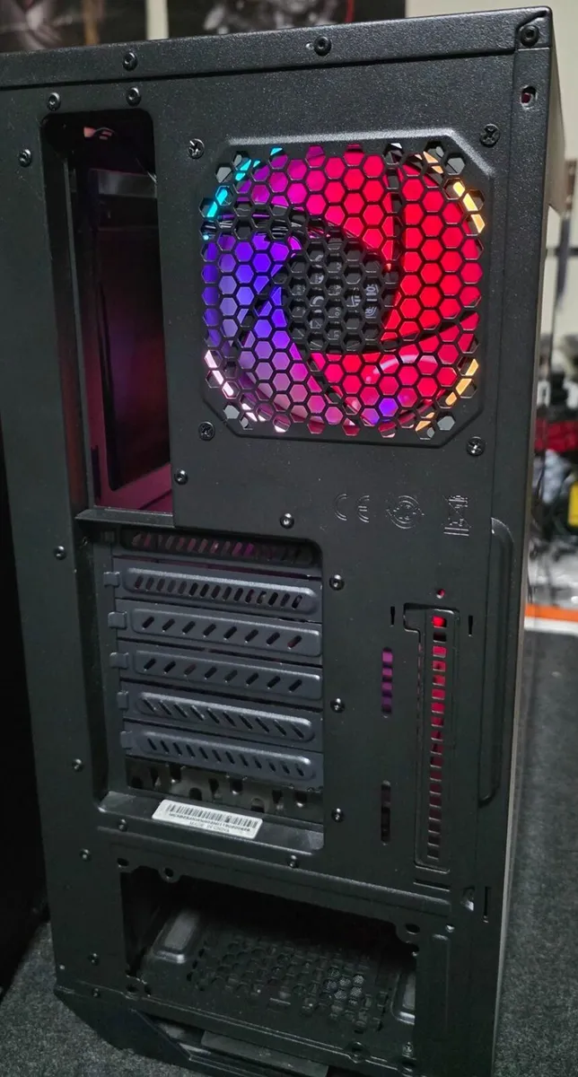 MasterBox 5 MSI Edition With Halo RGB Fans PC Case - Image 3