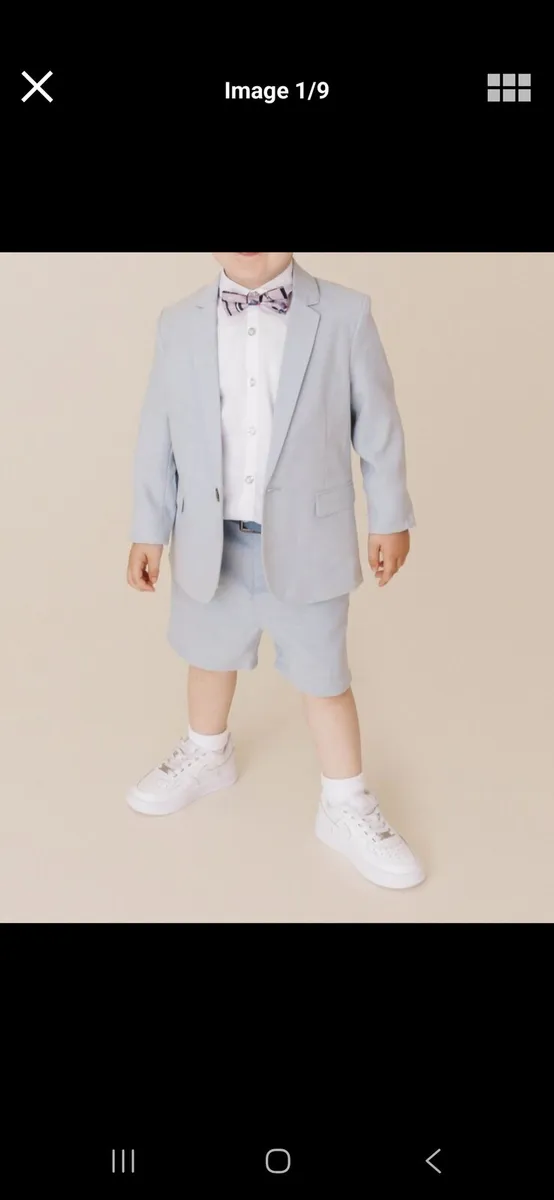 Boys suit age 4 - Image 1
