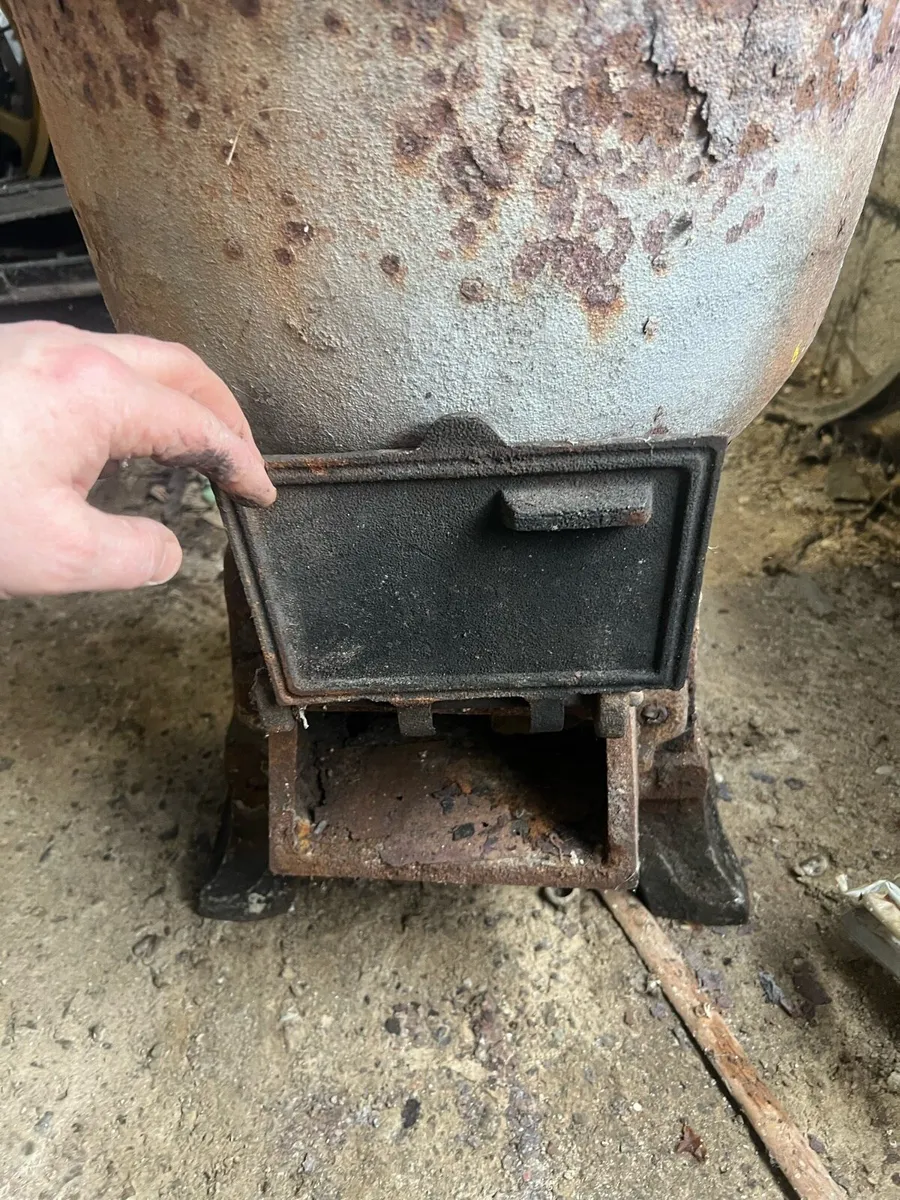 Pot belly stove - Image 3