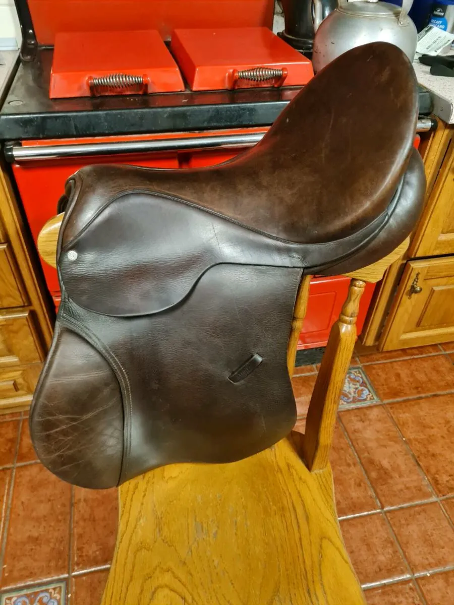18" Berney saddle - Image 1