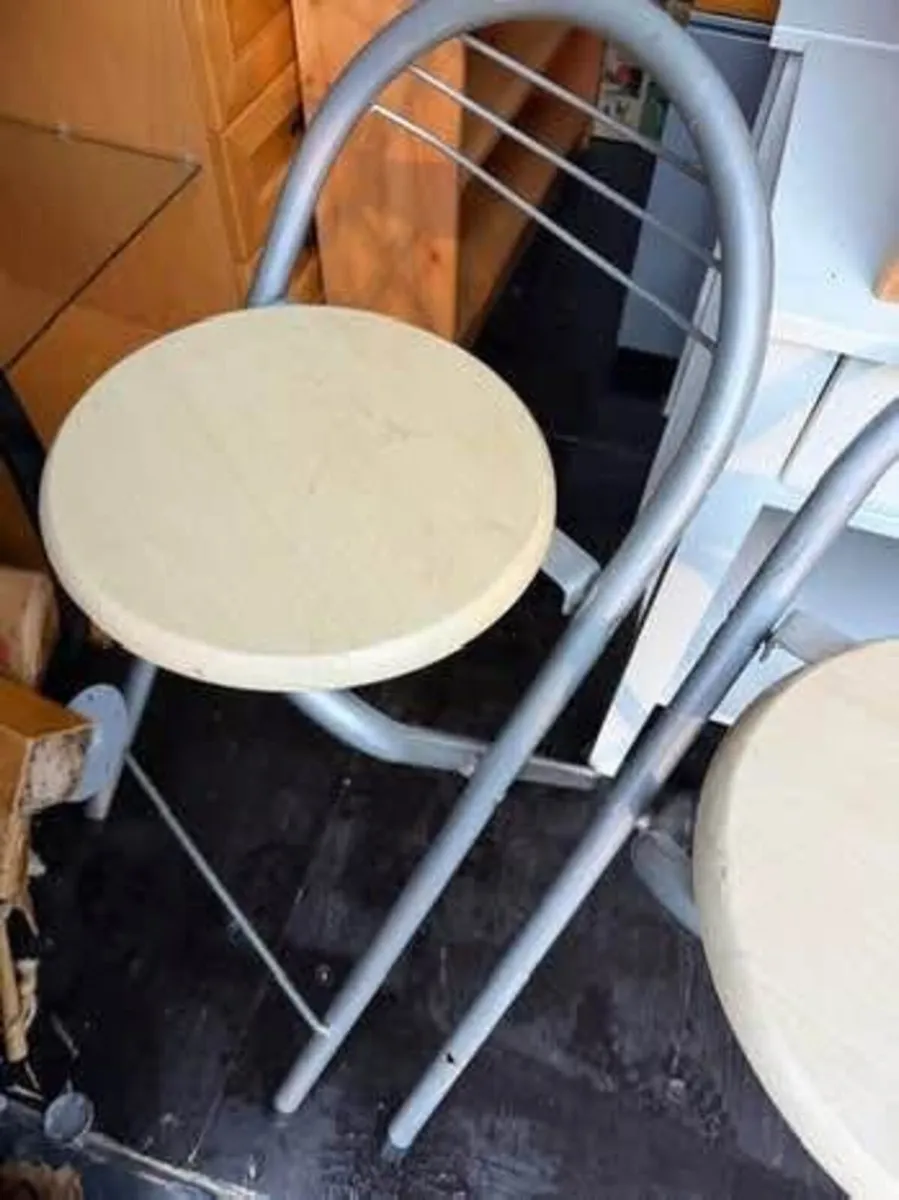 Foldable chairs - Image 3