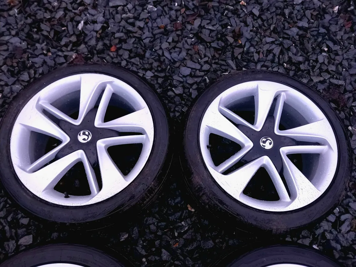 🌟 Insignia 19inch ▪︎Genuine rims▪︎ 🌟 - Image 2