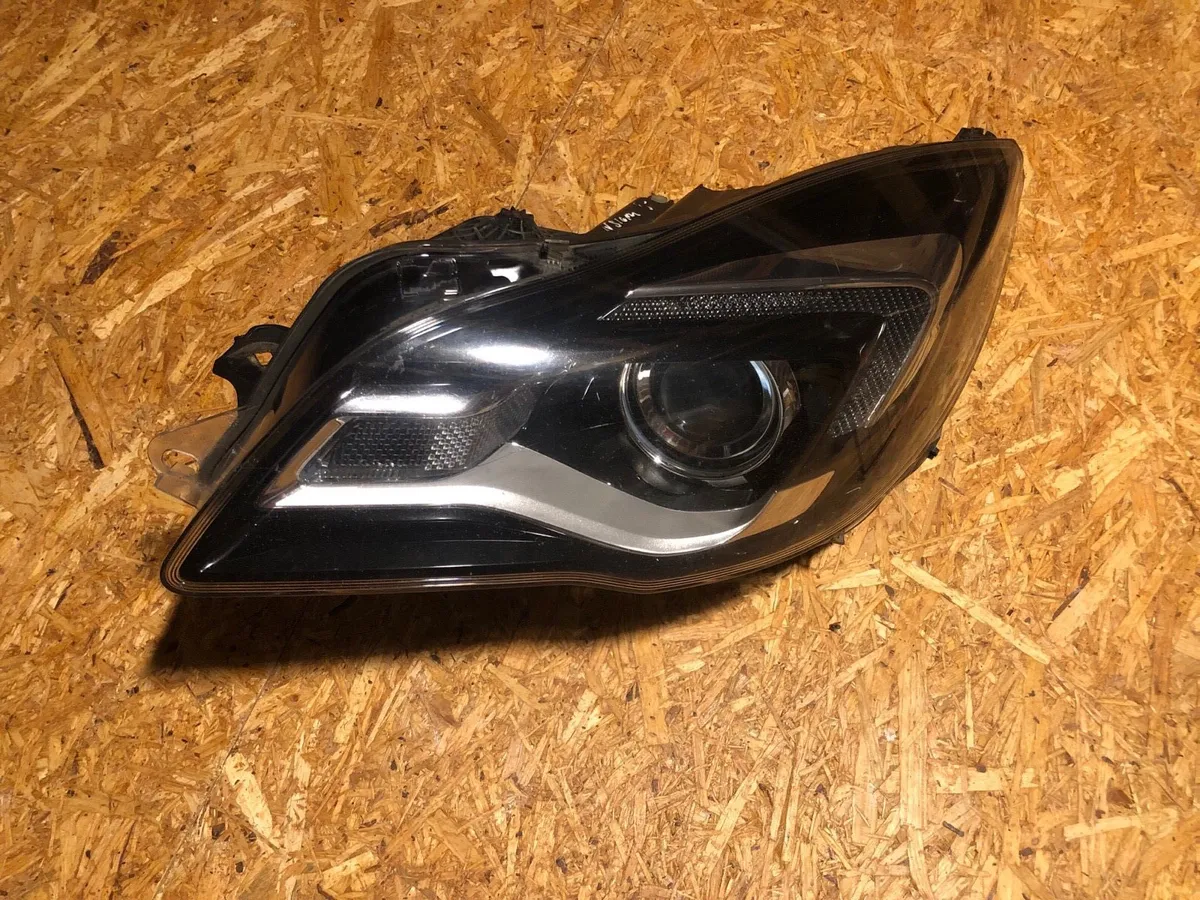 Insignia Headlight- left passenger side - Image 4