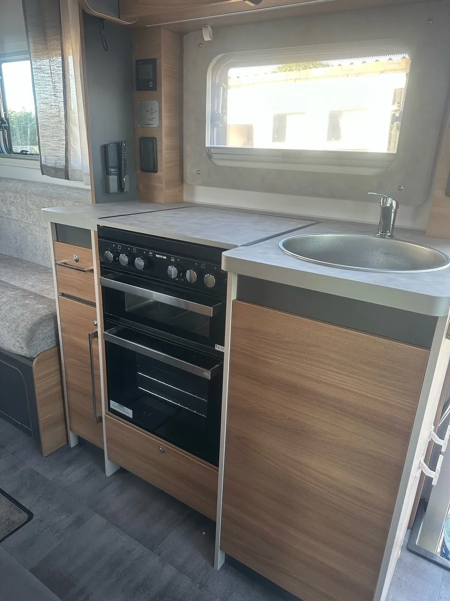 Baileys Adamo 75-4DL ford 2023 nov - Image 3