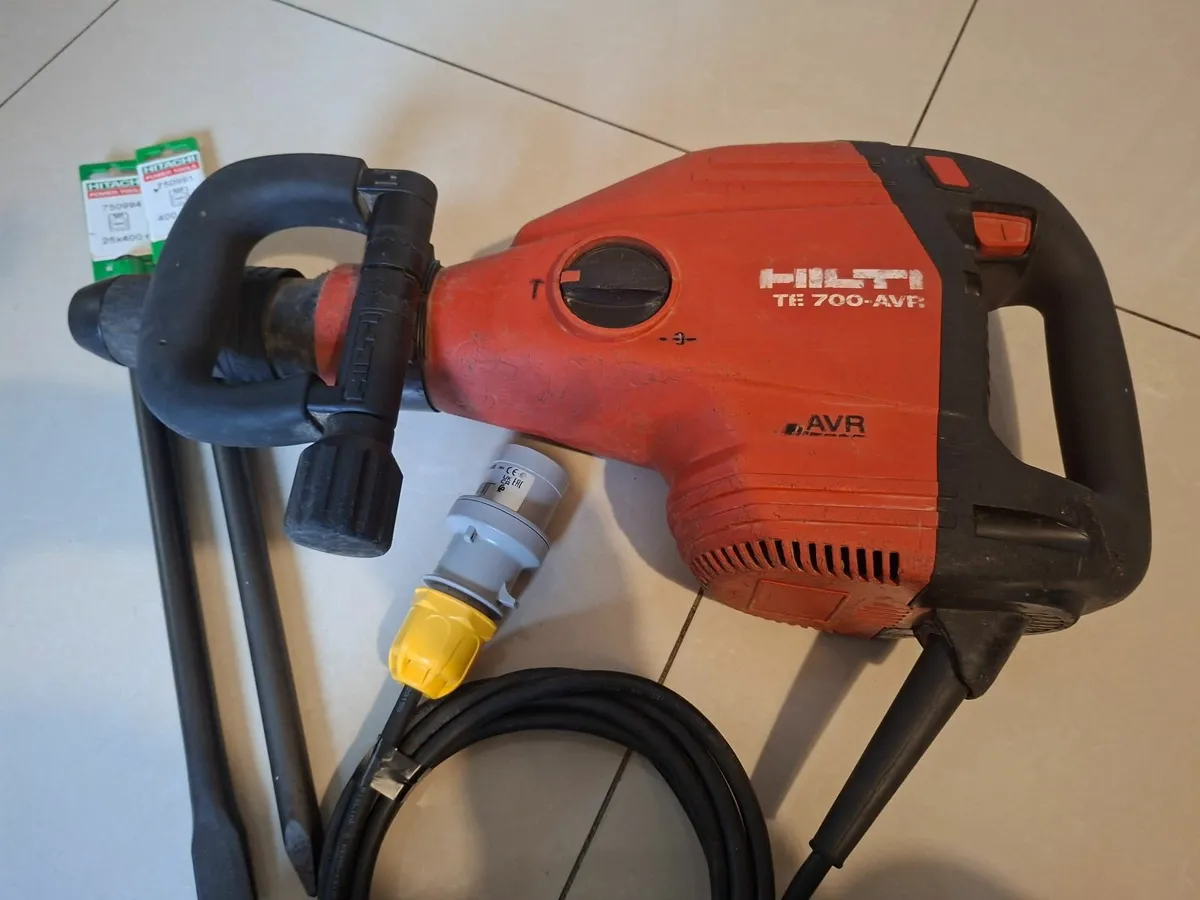 Hilti TE 700-AVR Sds Max Breaker 110v - Image 1