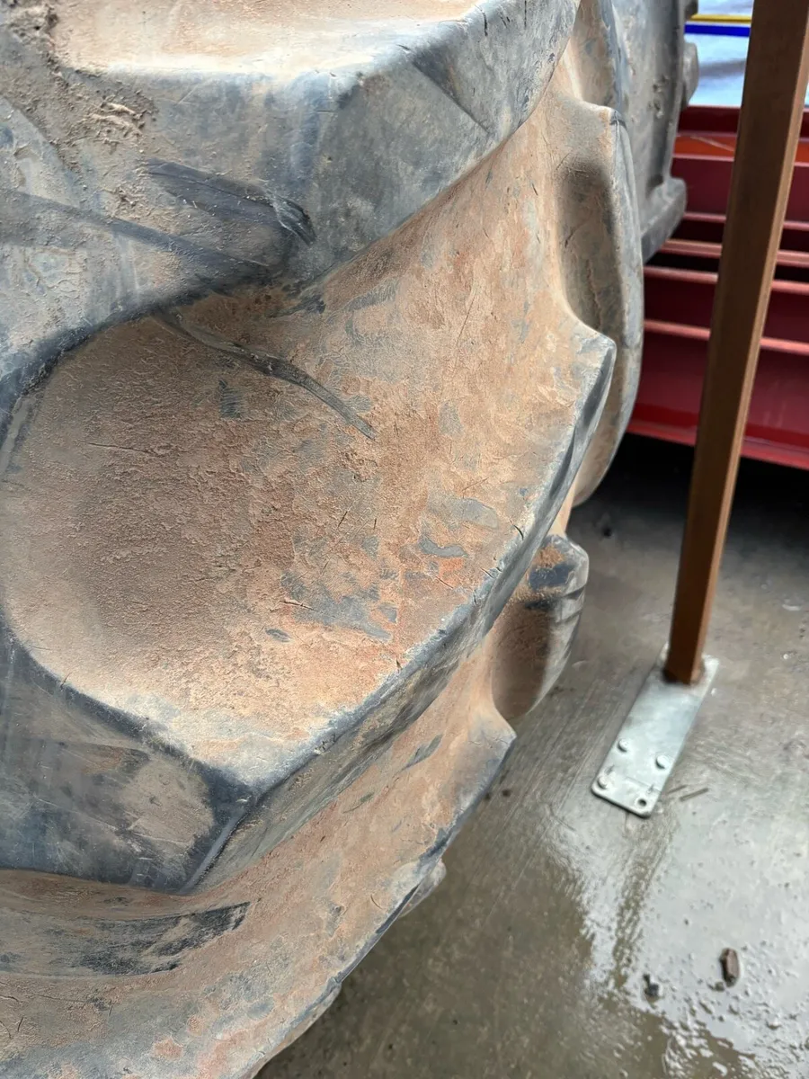 710 75 R34 - Image 3