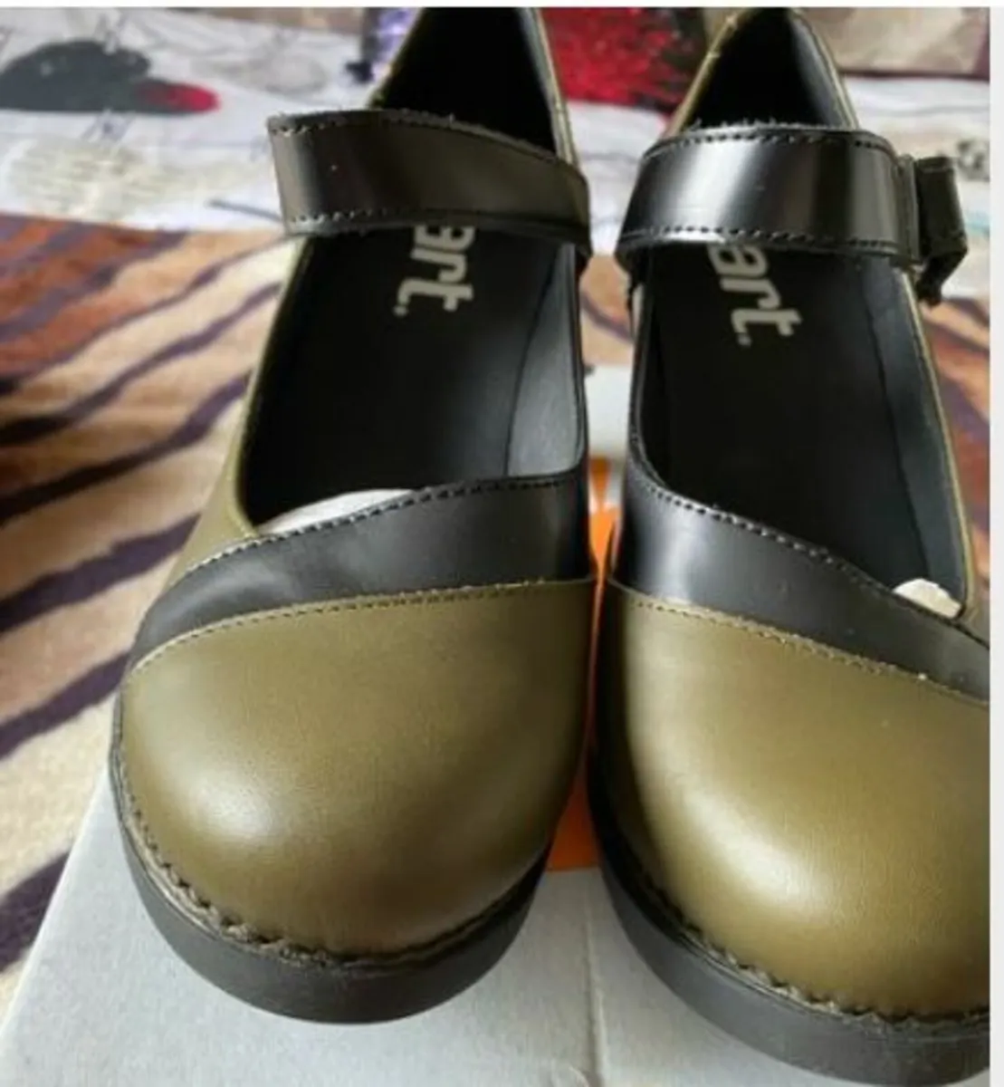 Art leather shoes 8uk /42eu new in box - Image 4