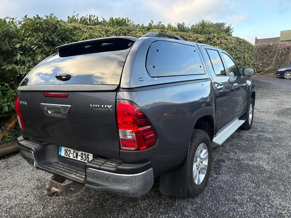 Toyota Hilux 2016 Automatic - Image 3