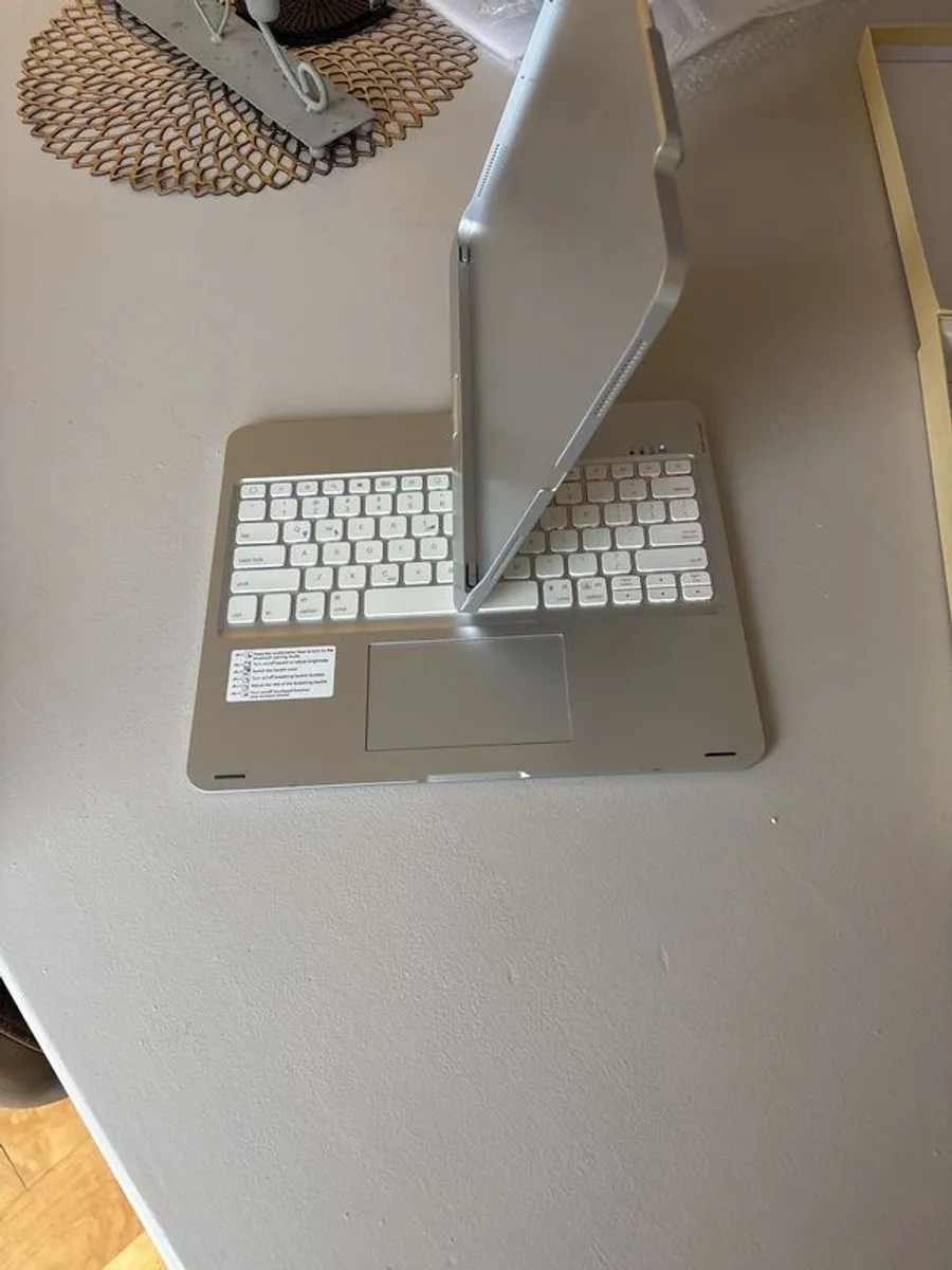 i pad case /keypad - Image 3