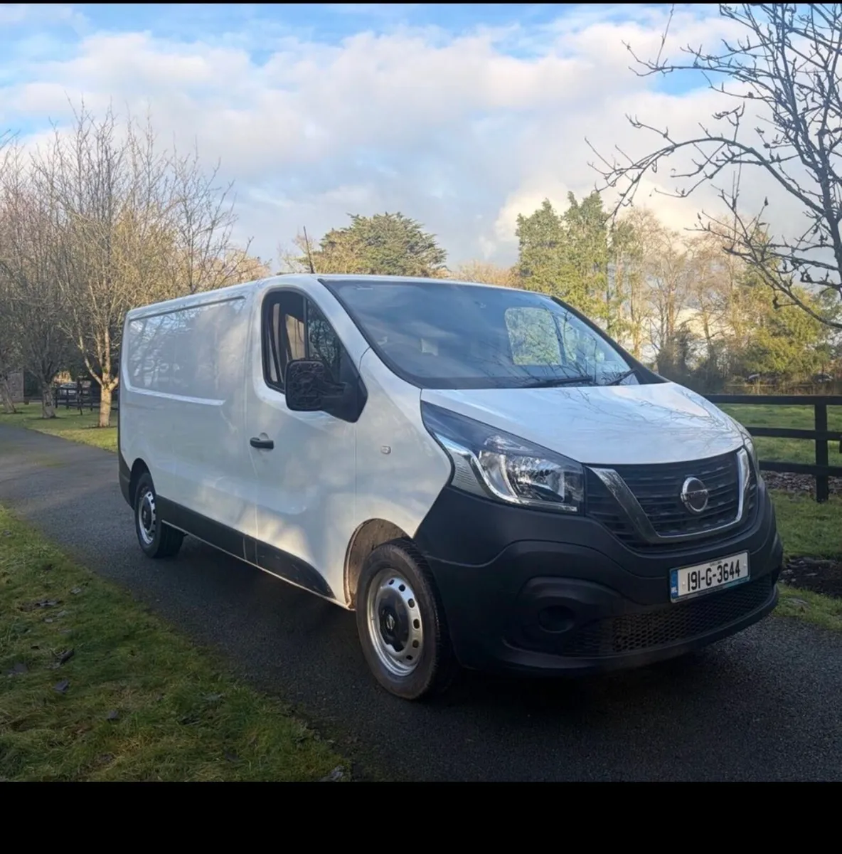 2019 Nissan nv300 LWB, tax and tested - Image 3