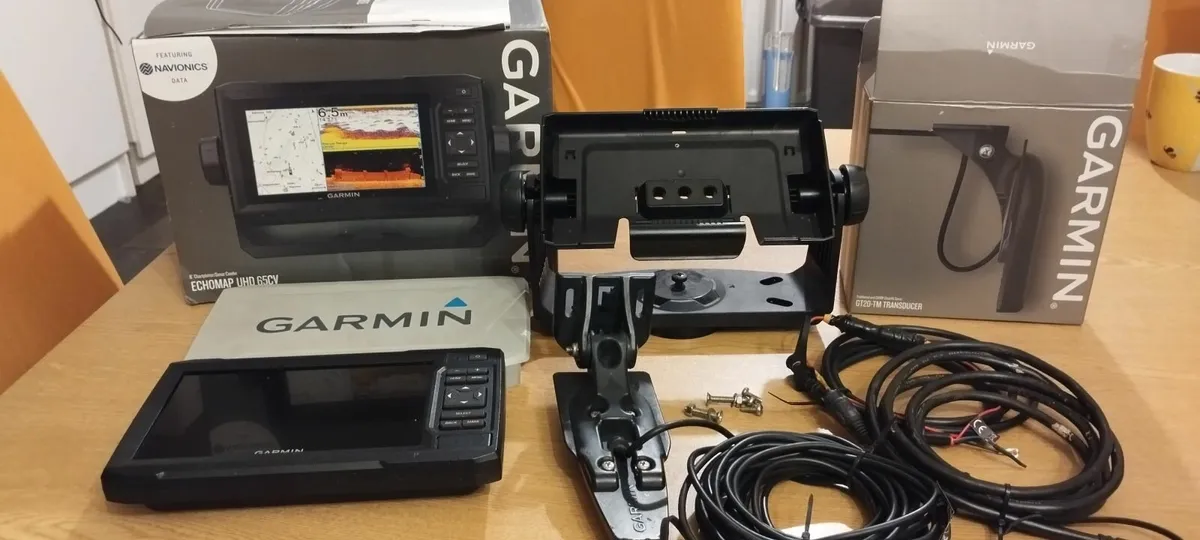 Garmin Echomap UHD 65CV Fishfinder - Image 1