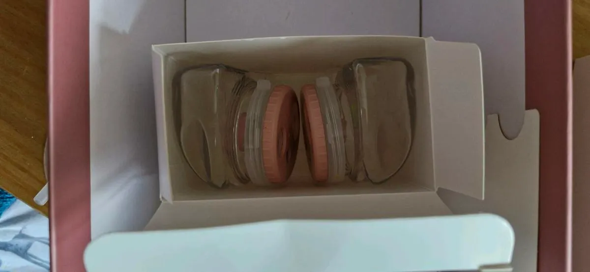 Tommee Tippee double breastpump hands free - Image 4