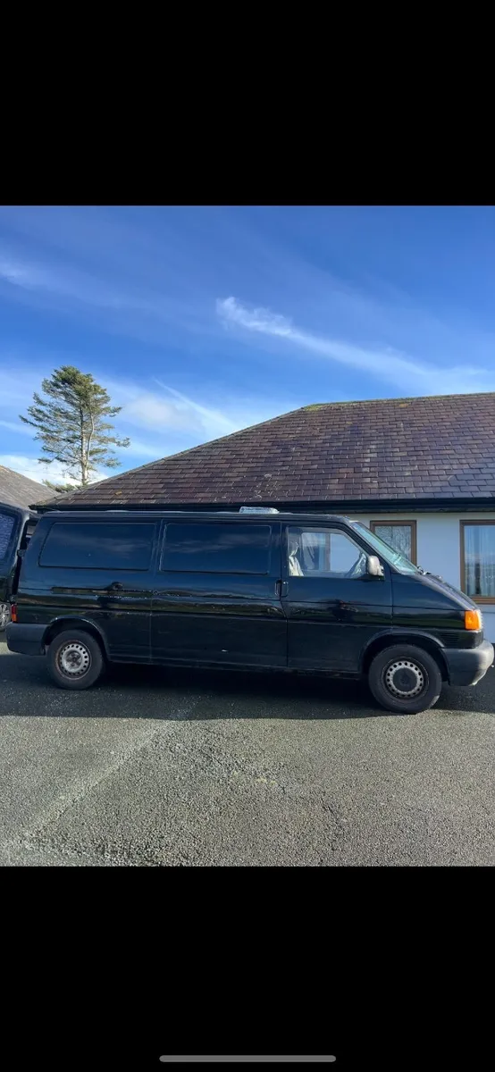 Volkswagen Transporter 2001 - Image 2