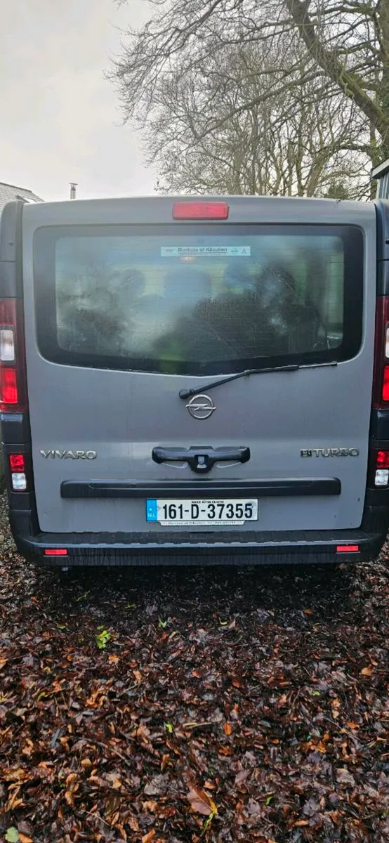 9 seater mini bus - Image 2