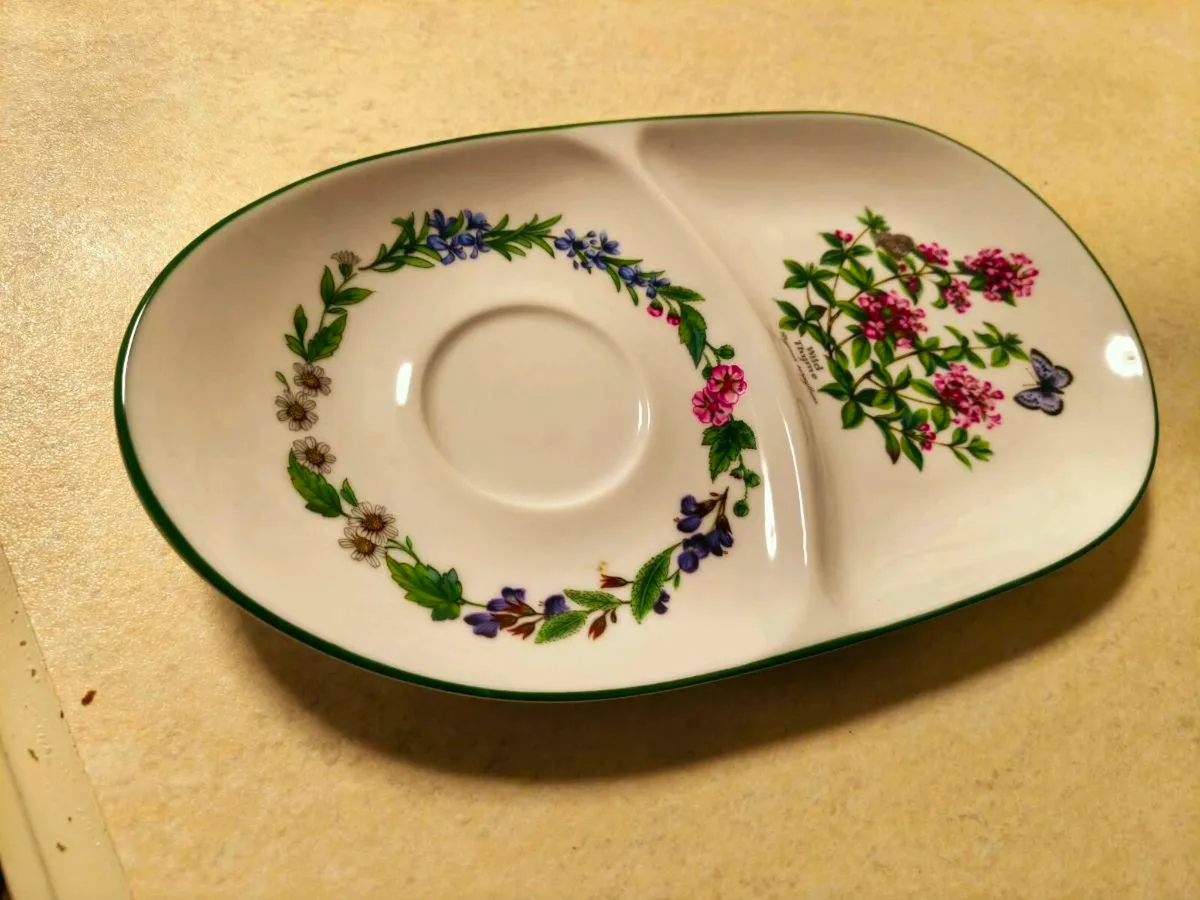 Royal Worcester 'herbs' duo, cup + sandwich plate - Image 2